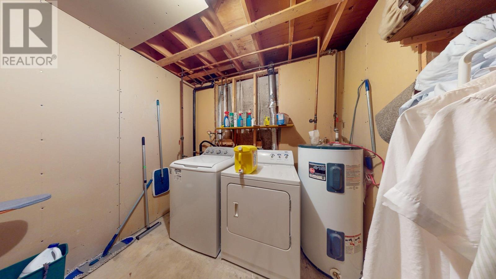 Property 38 of 45 of 82 Highbury Road