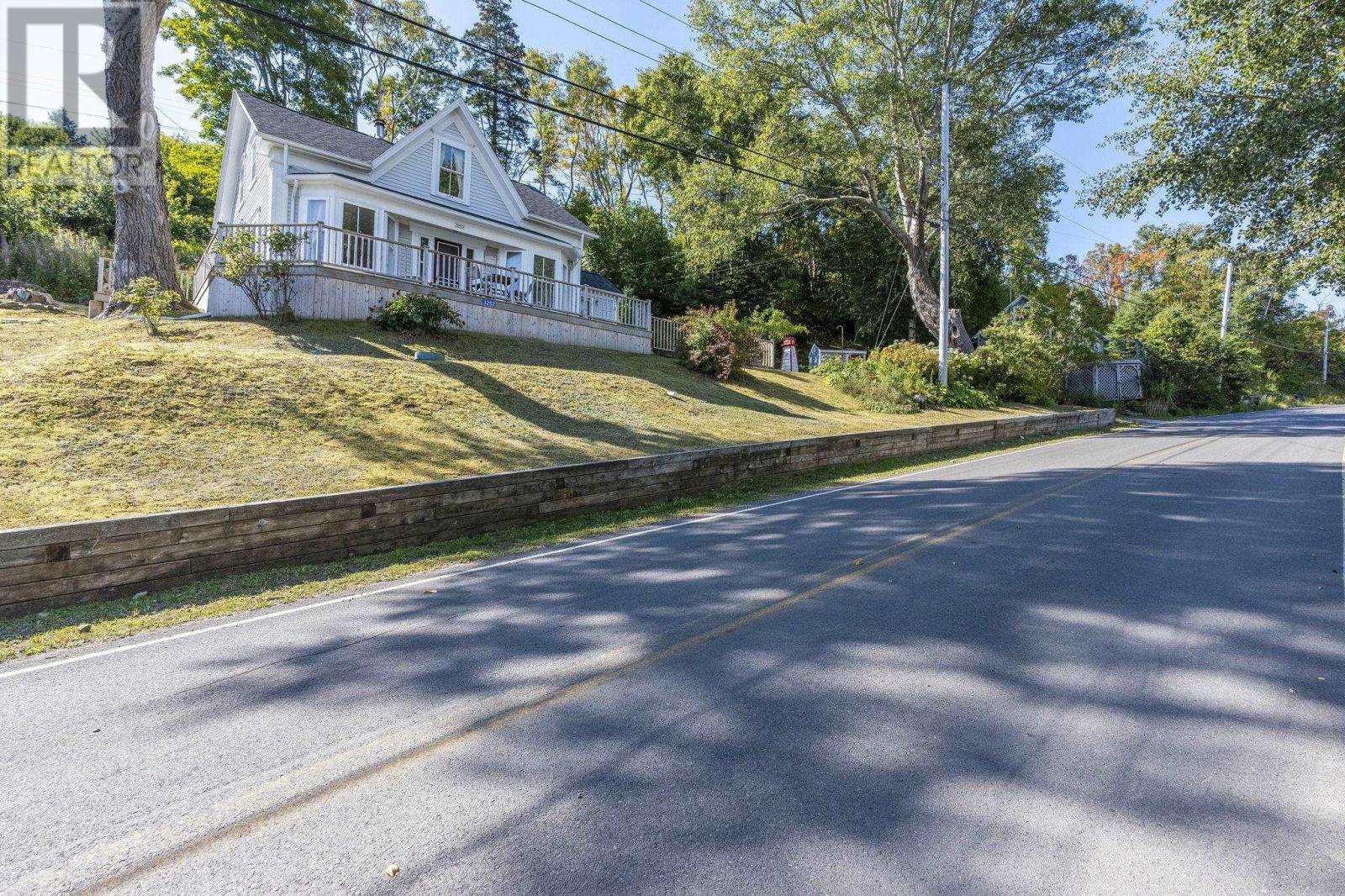 Property 14 of 47 of 3252 Long Point Road