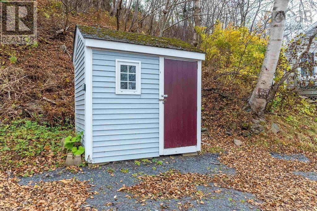 Property 37 of 47 of 3252 Long Point Road