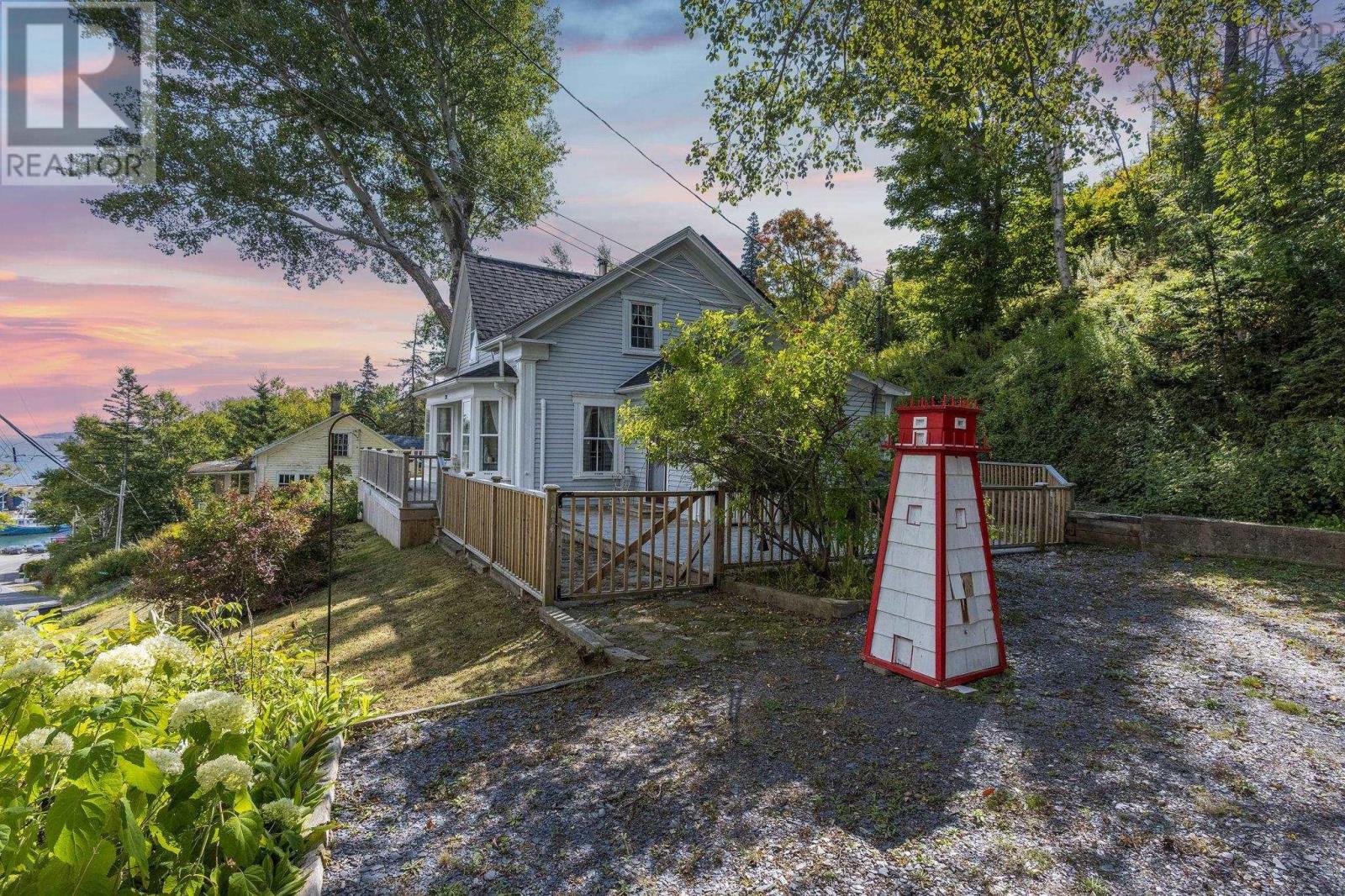 Property 36 of 47 of 3252 Long Point Road