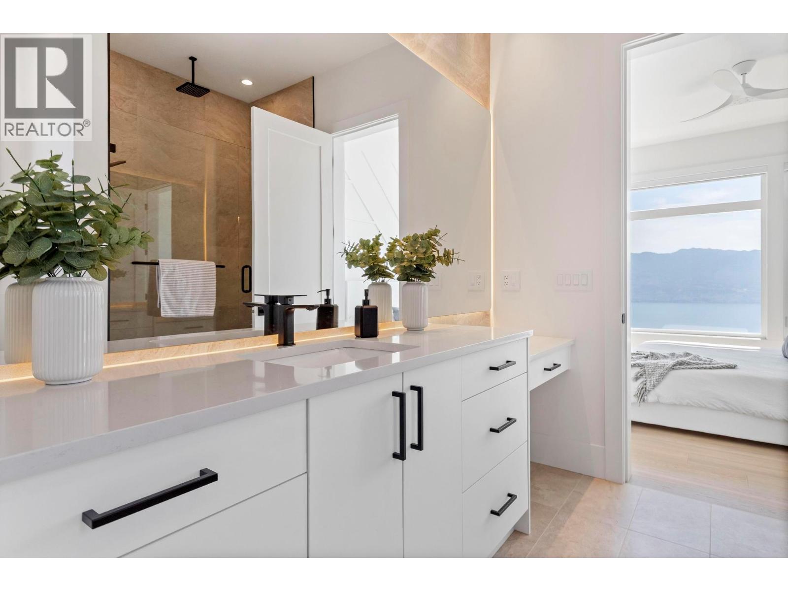 1391 Vineyard Drive, West Kelowna