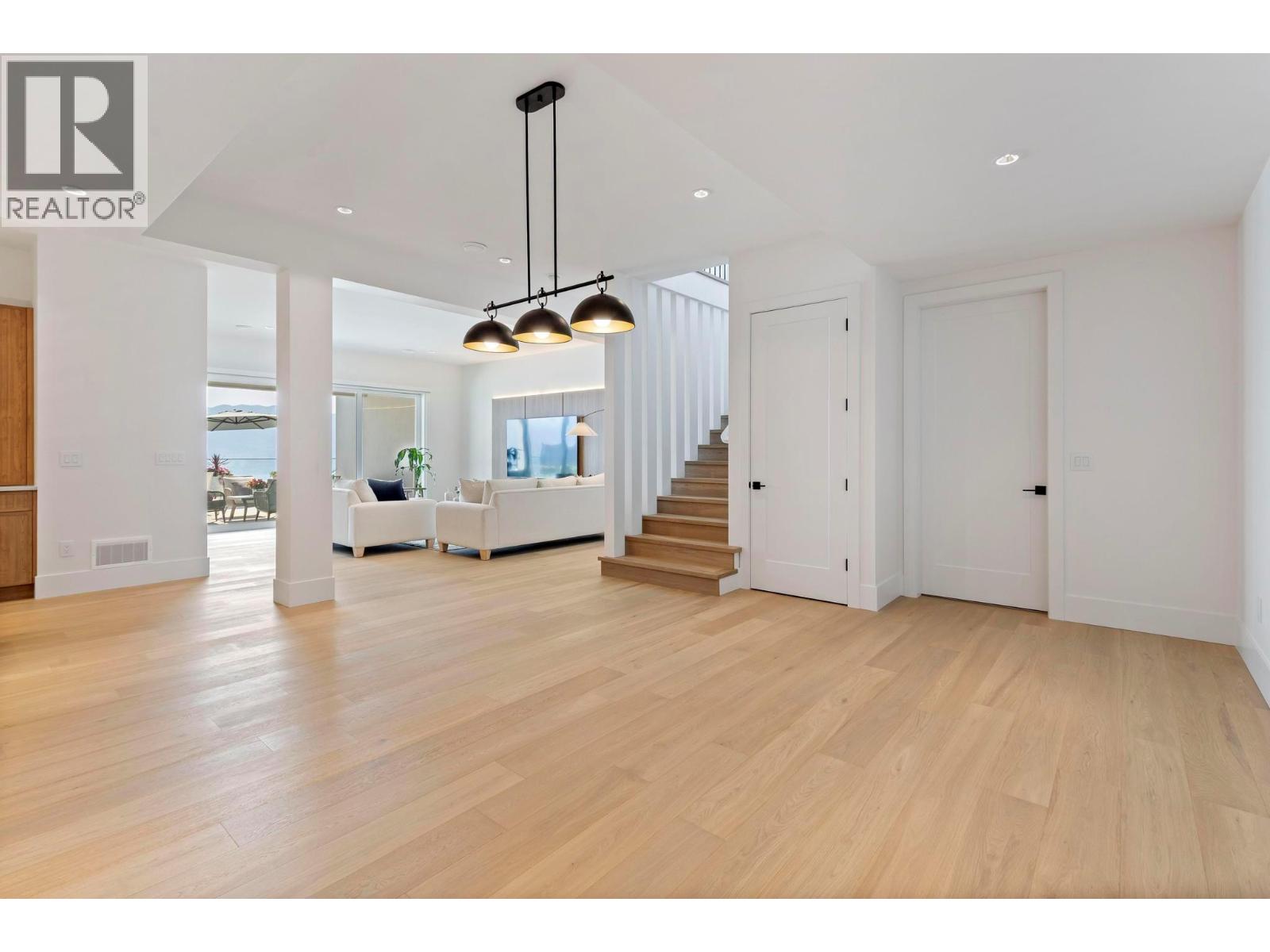 1391 Vineyard Drive, West Kelowna