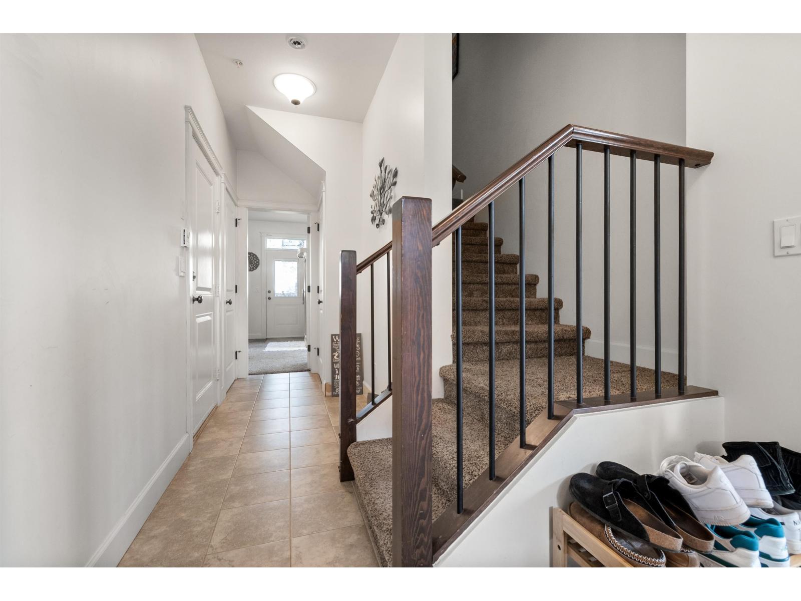 43 45290 SOOWAHLIE CRESCENT, Garrison Crossing, Chilliwack