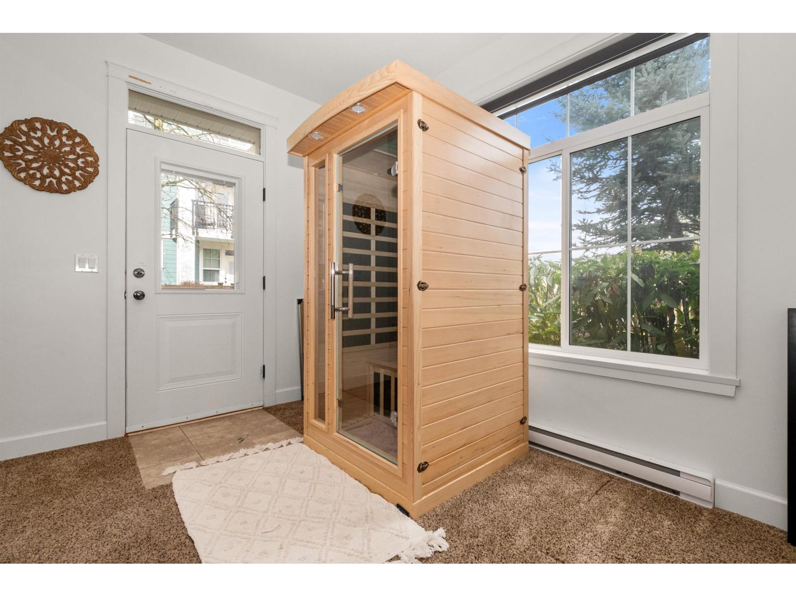 43 45290 SOOWAHLIE CRESCENT, Garrison Crossing, Chilliwack