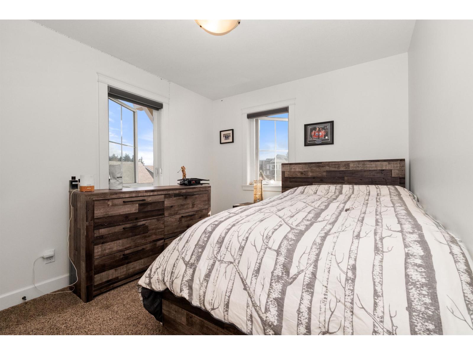 43 45290 SOOWAHLIE CRESCENT, Garrison Crossing, Chilliwack