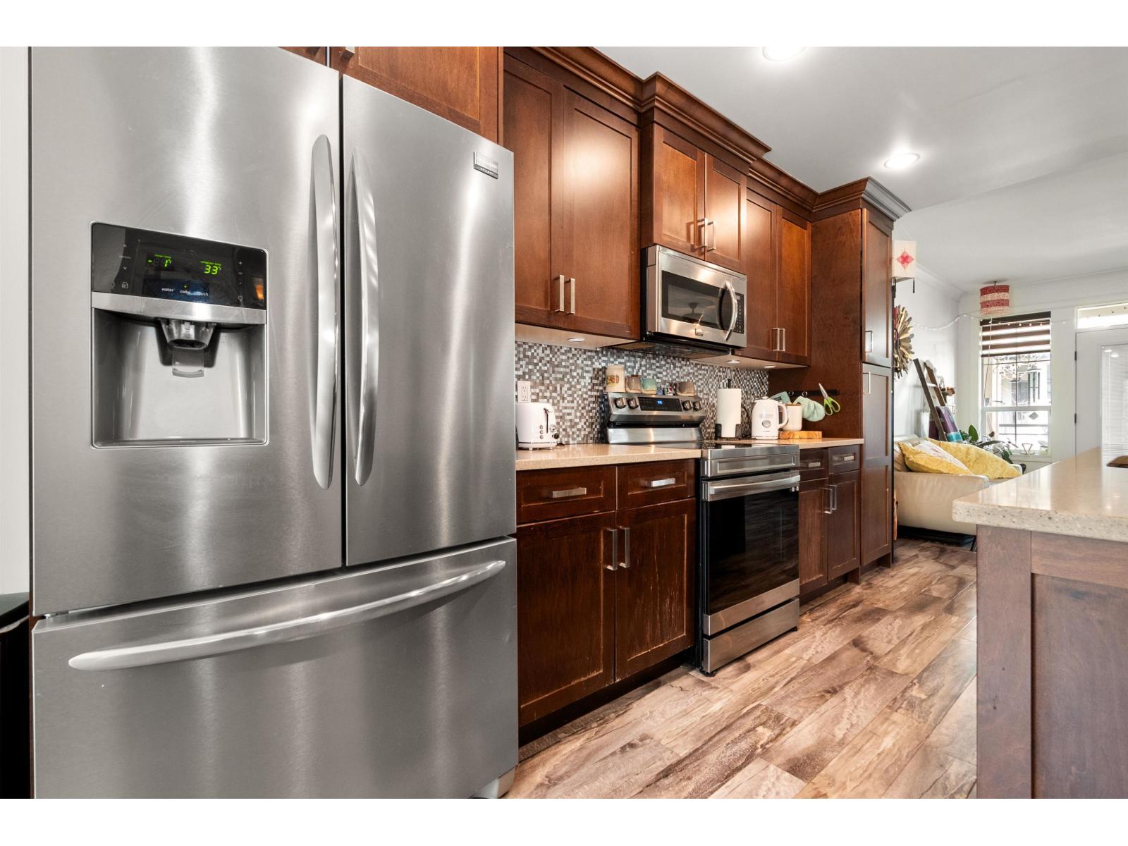 43 45290 SOOWAHLIE CRESCENT, Garrison Crossing, Chilliwack