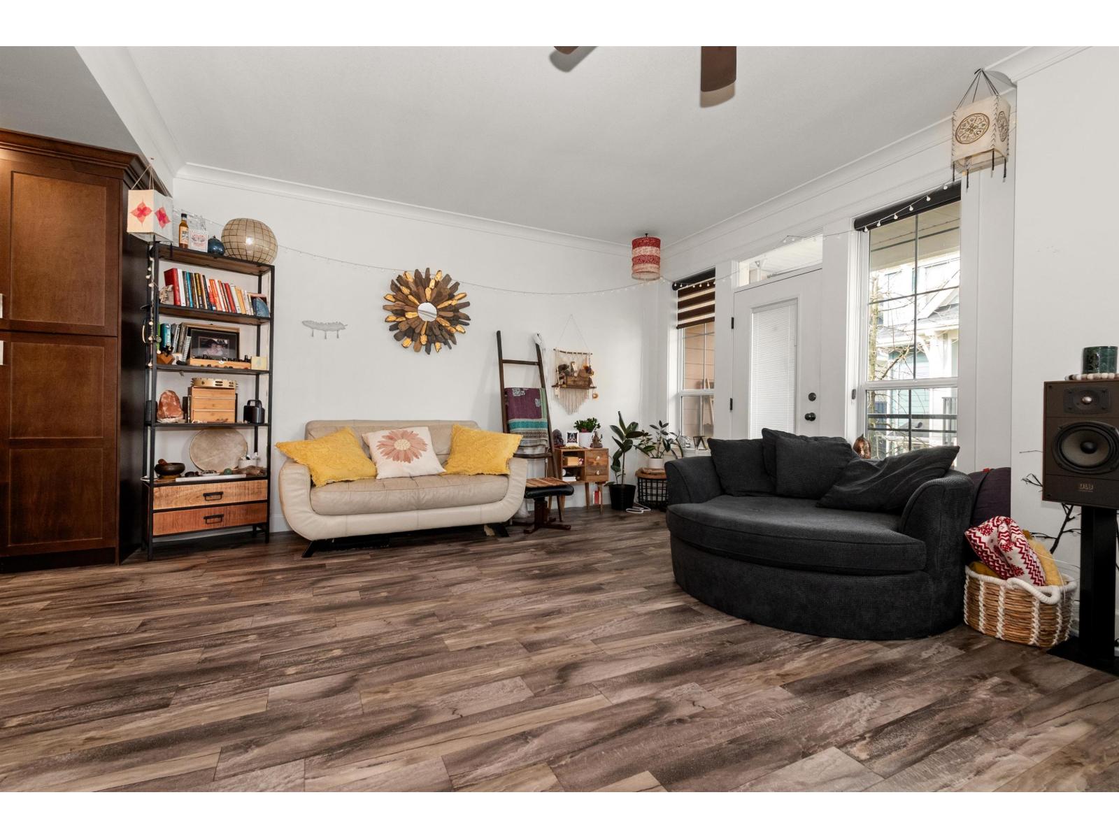 43 45290 SOOWAHLIE CRESCENT, Garrison Crossing, Chilliwack