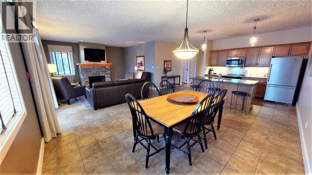 416 D 400 BIGHORN Boulevard, Radium Hot Springs