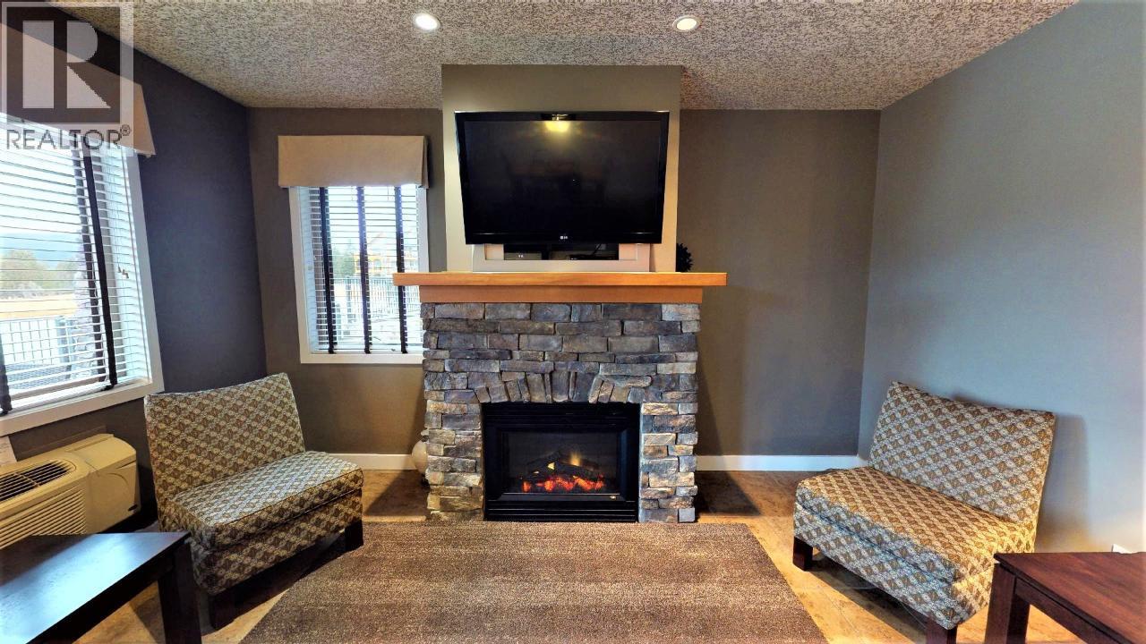 416 D 400 BIGHORN Boulevard, Radium Hot Springs