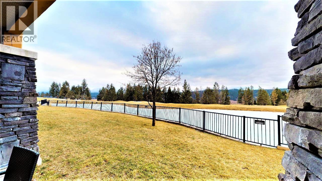 416 D 400 BIGHORN Boulevard, Radium Hot Springs