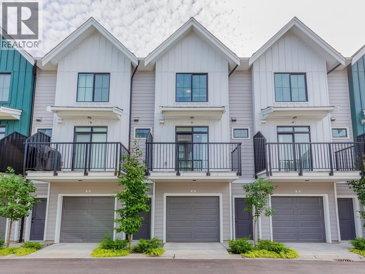 14 488 FURNESS STREET, New Westminster