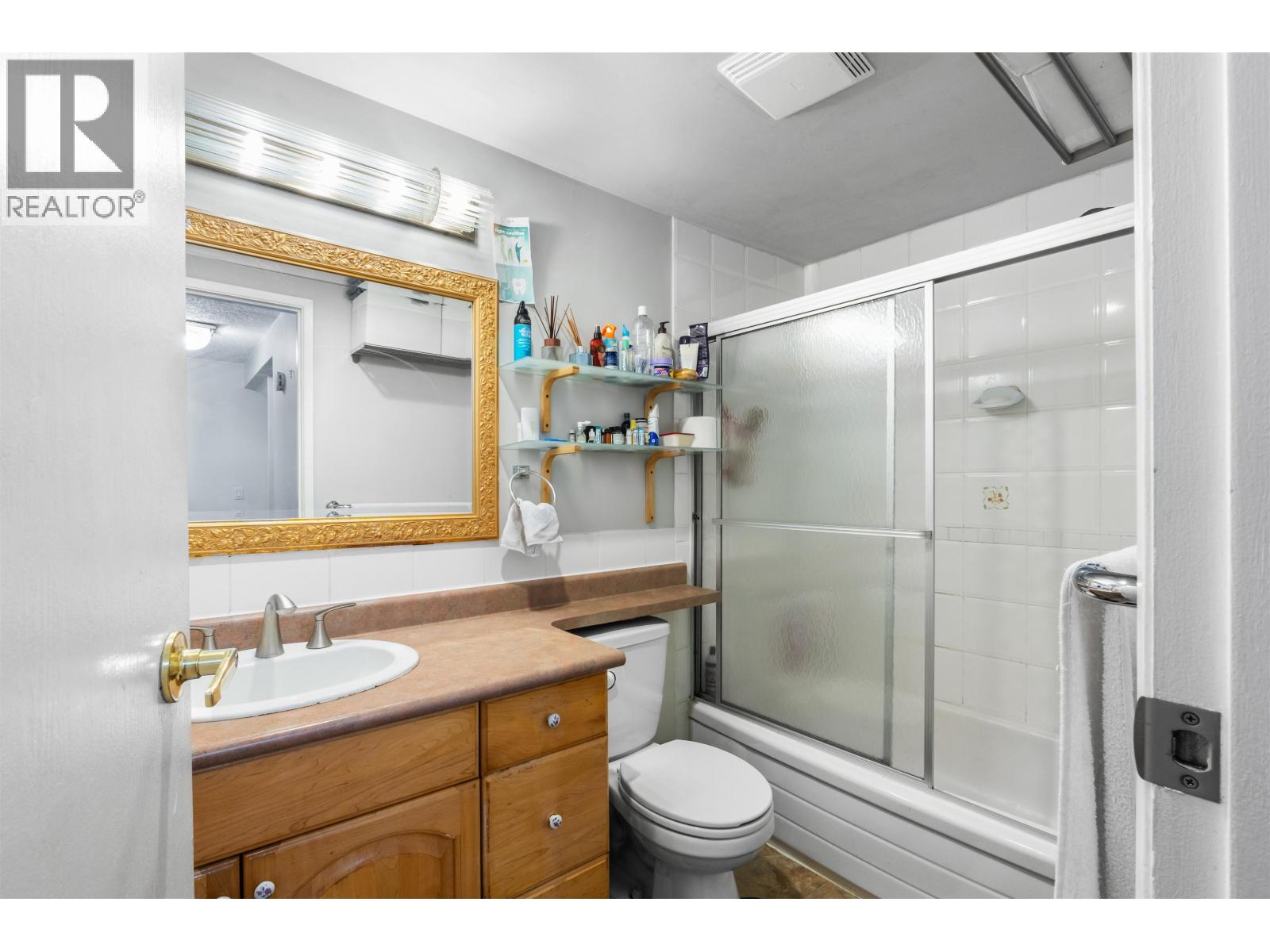 2690 KINGSFORD AVENUE, Burnaby