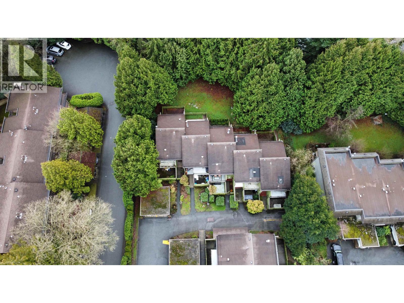 2690 KINGSFORD AVENUE, Burnaby