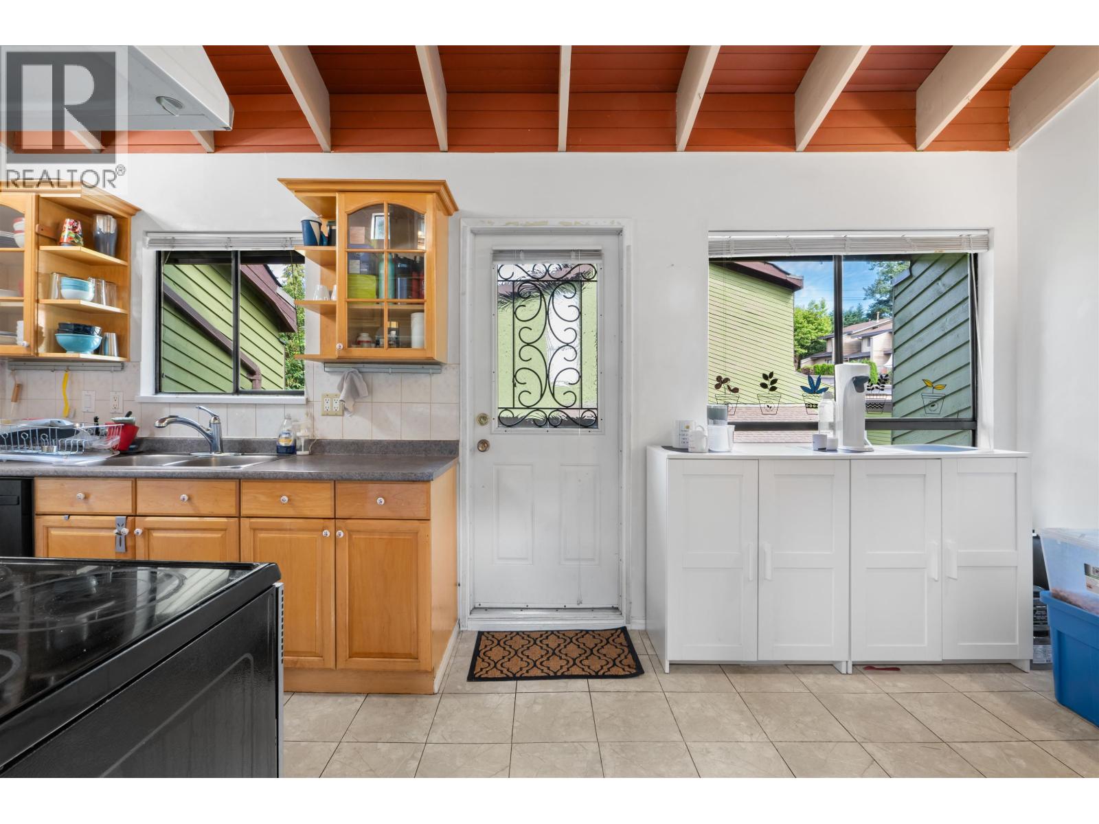 2690 KINGSFORD AVENUE, Burnaby