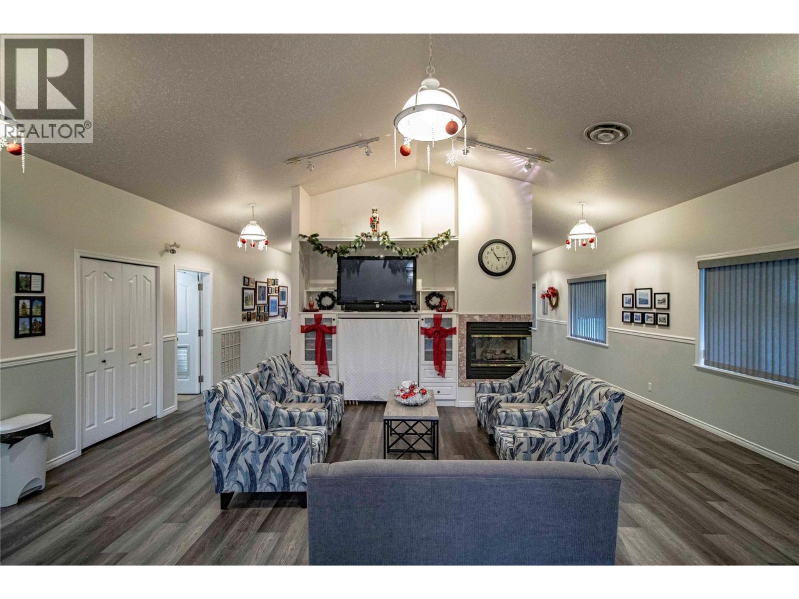 8412 Jubilee Road E Unit# 207, Summerland