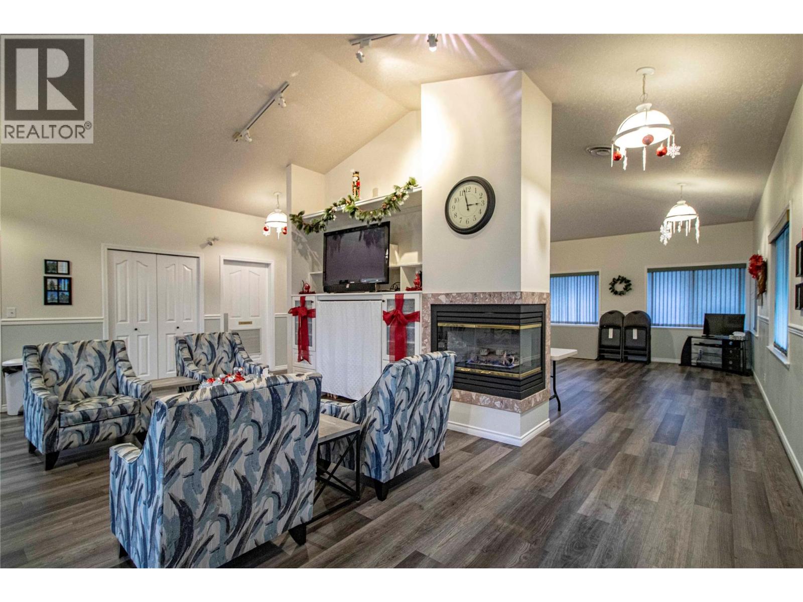 8412 Jubilee Road E Unit# 207, Summerland