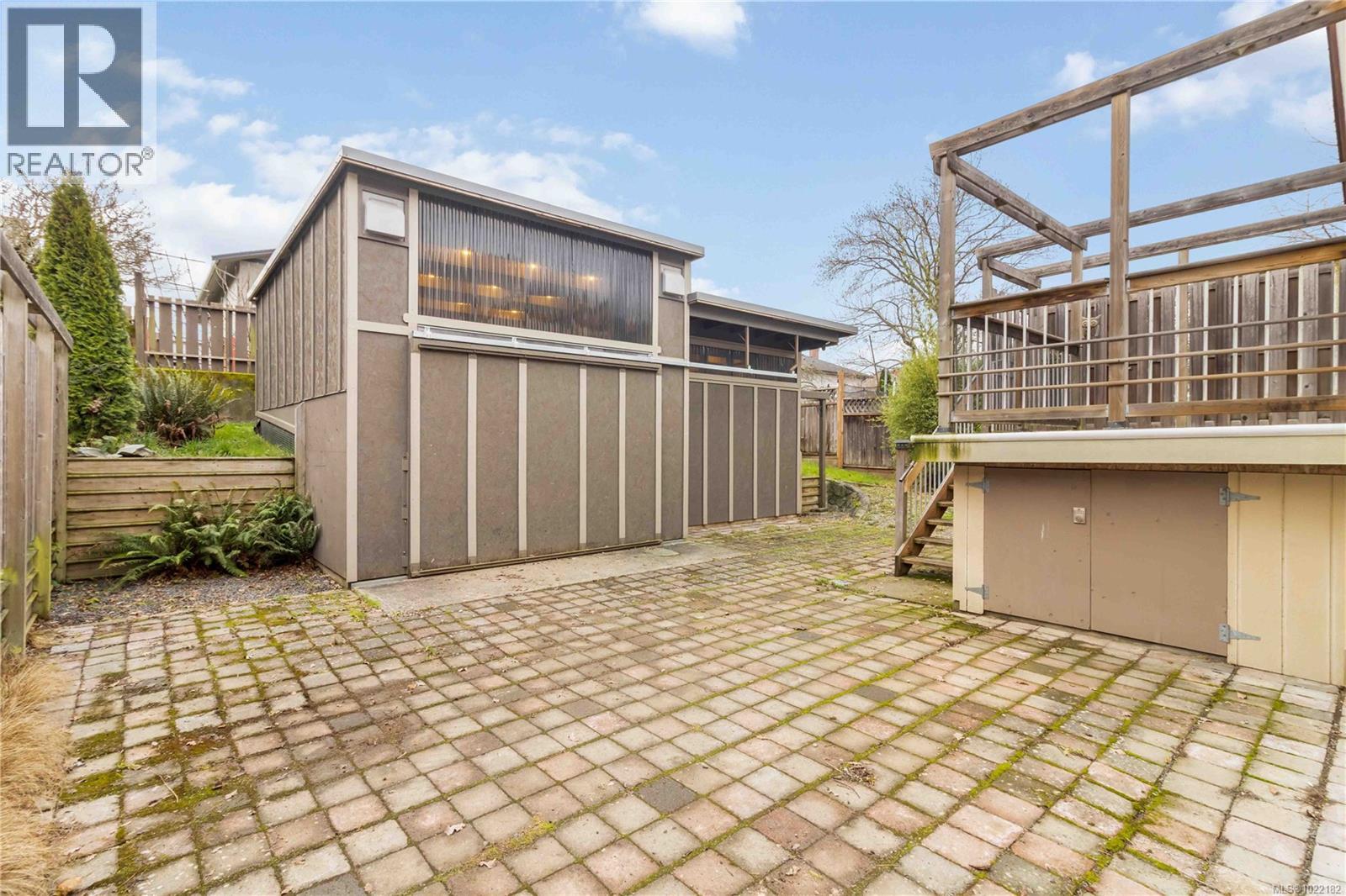 1453 Walnut St, Victoria