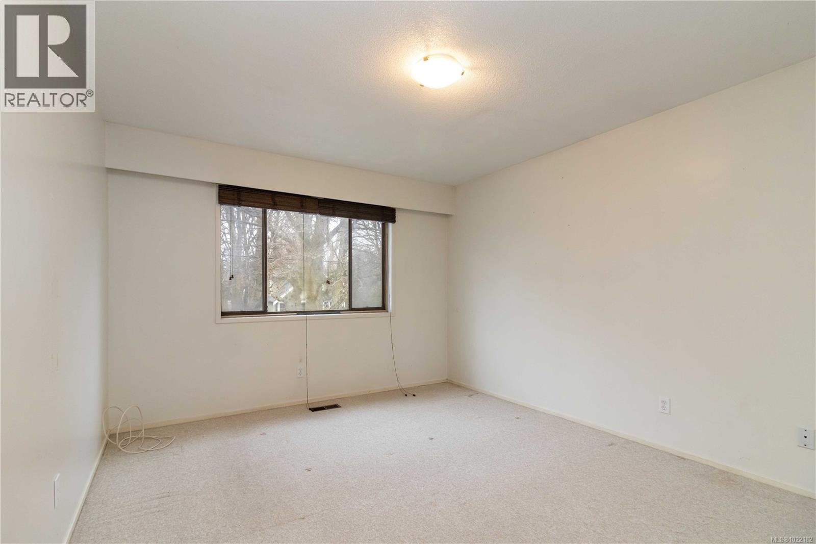 1453 Walnut St, Victoria