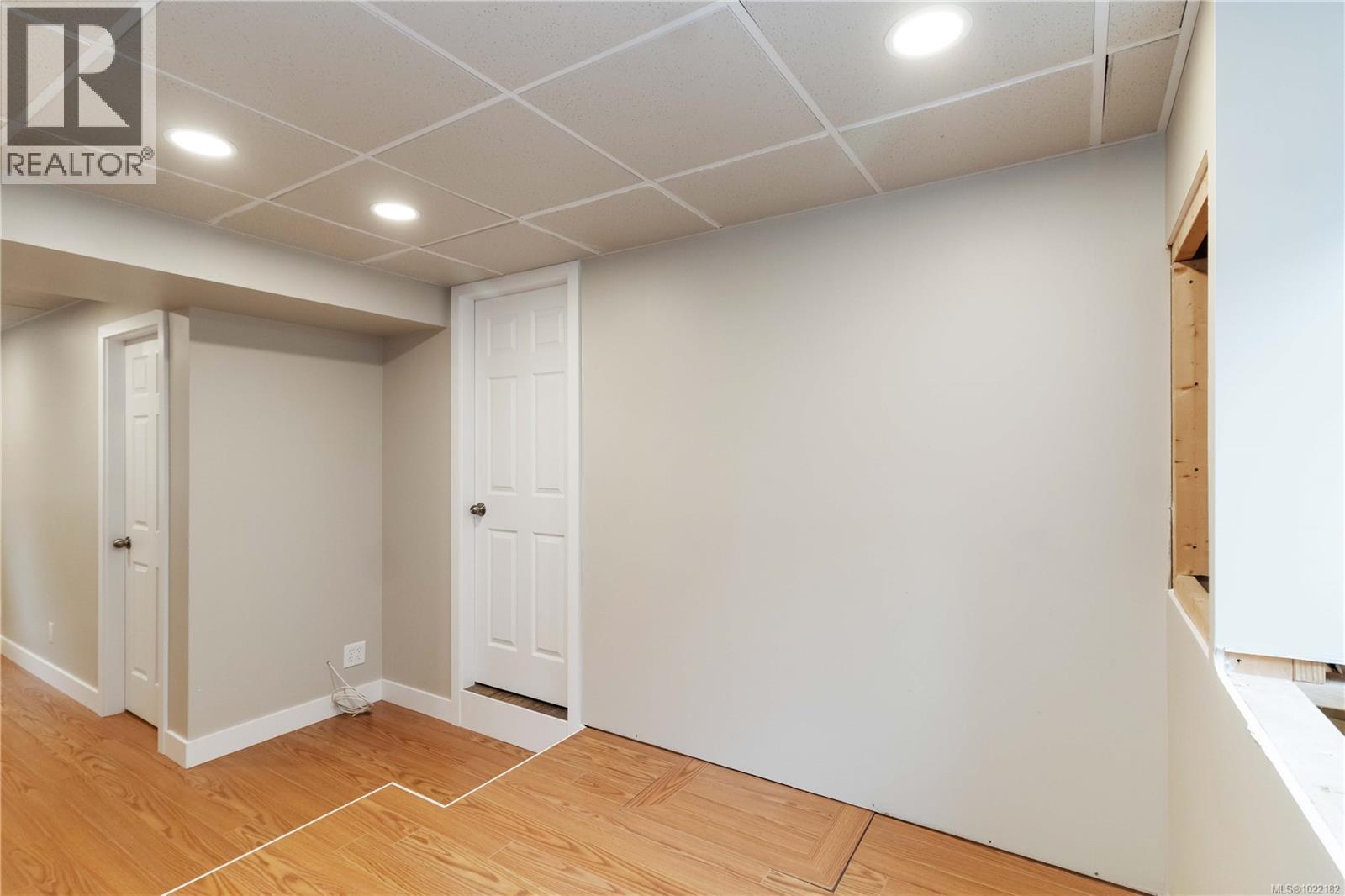 1453 Walnut St, Victoria