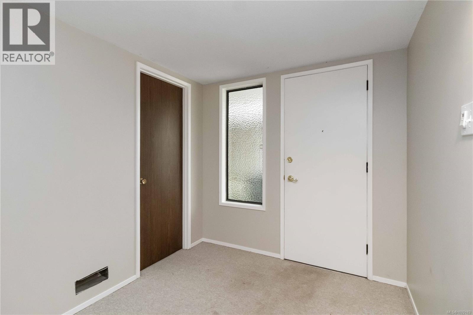 1453 Walnut St, Victoria