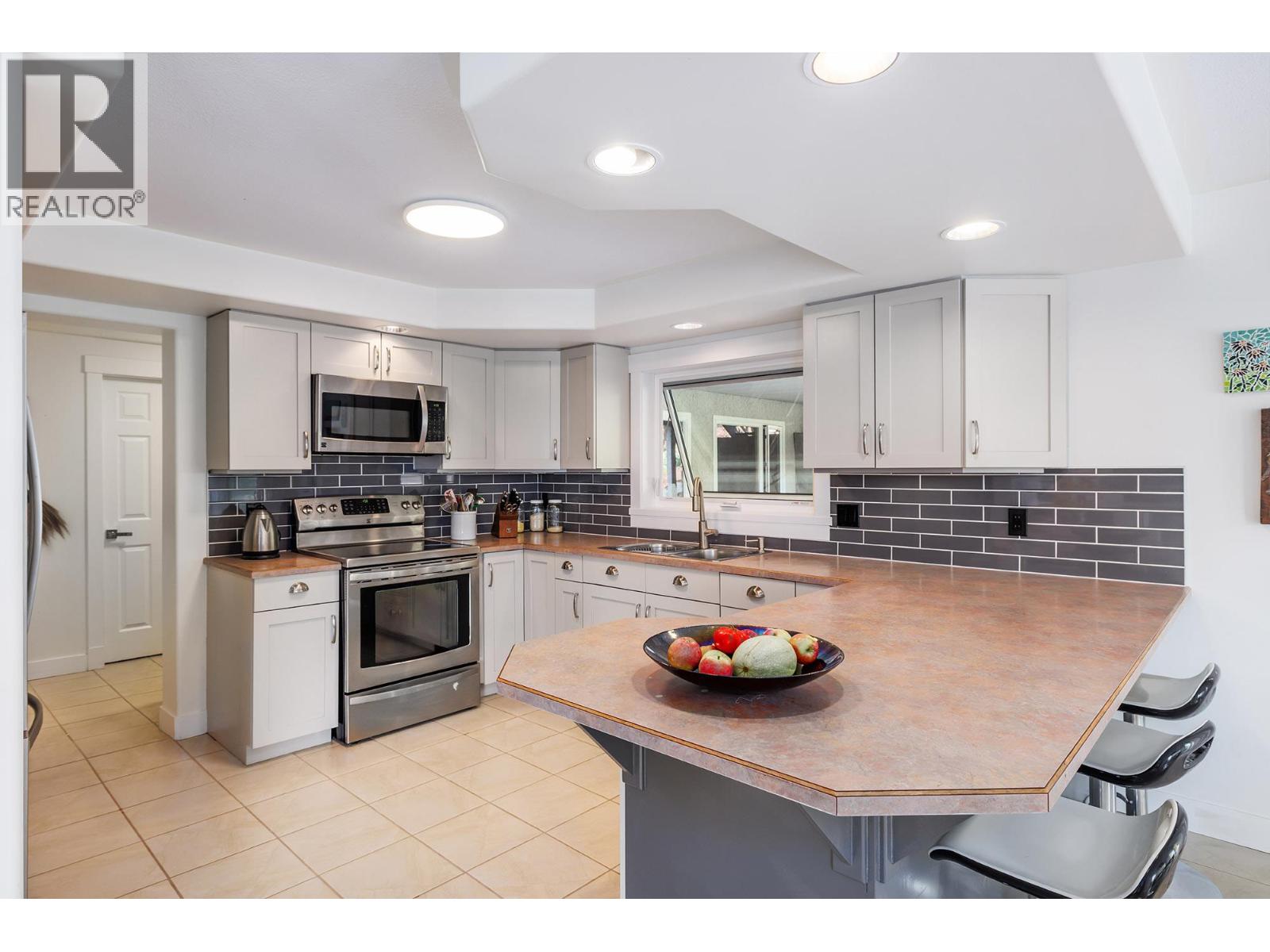  841 Churchill Court, Kelowna