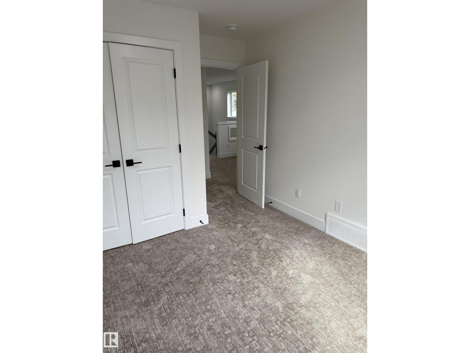 11927 123 ST NW, Edmonton