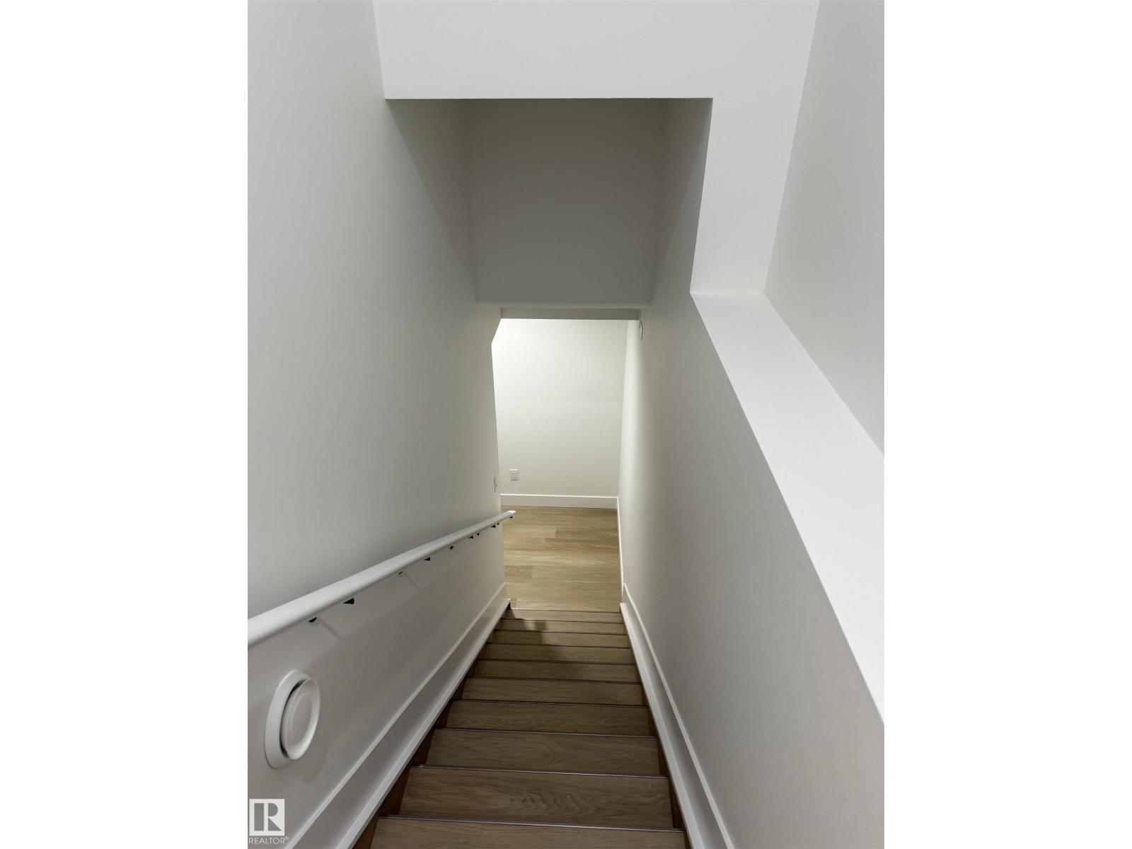 11927 123 ST NW, Edmonton