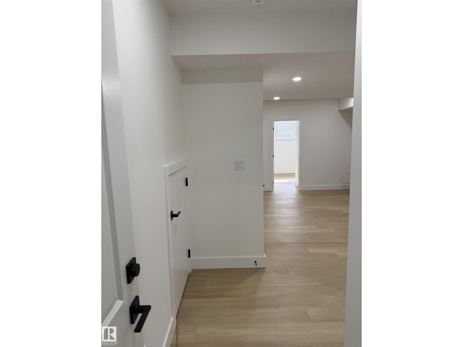 11927 123 ST NW, Edmonton