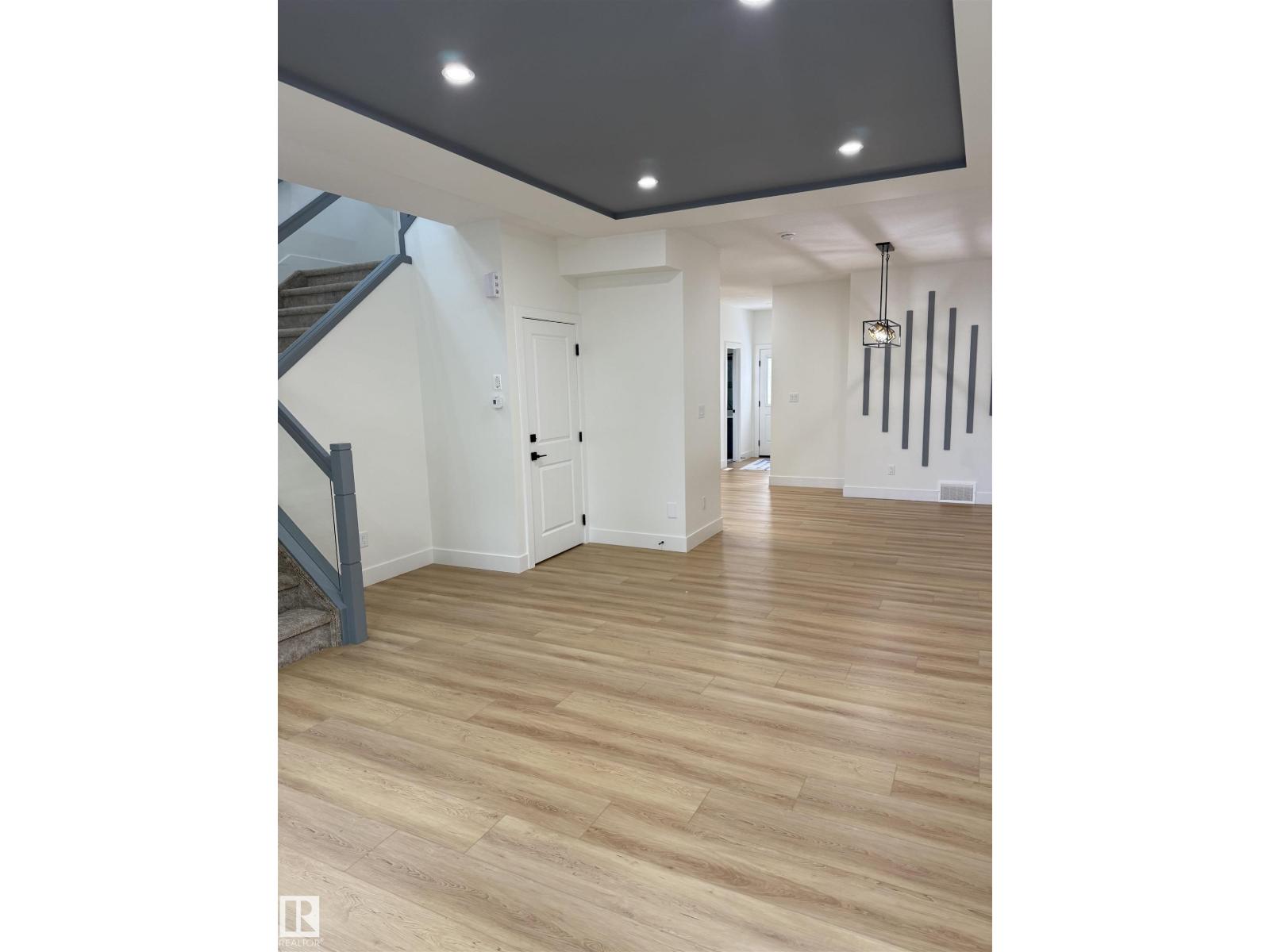 11927 123 ST NW, Edmonton