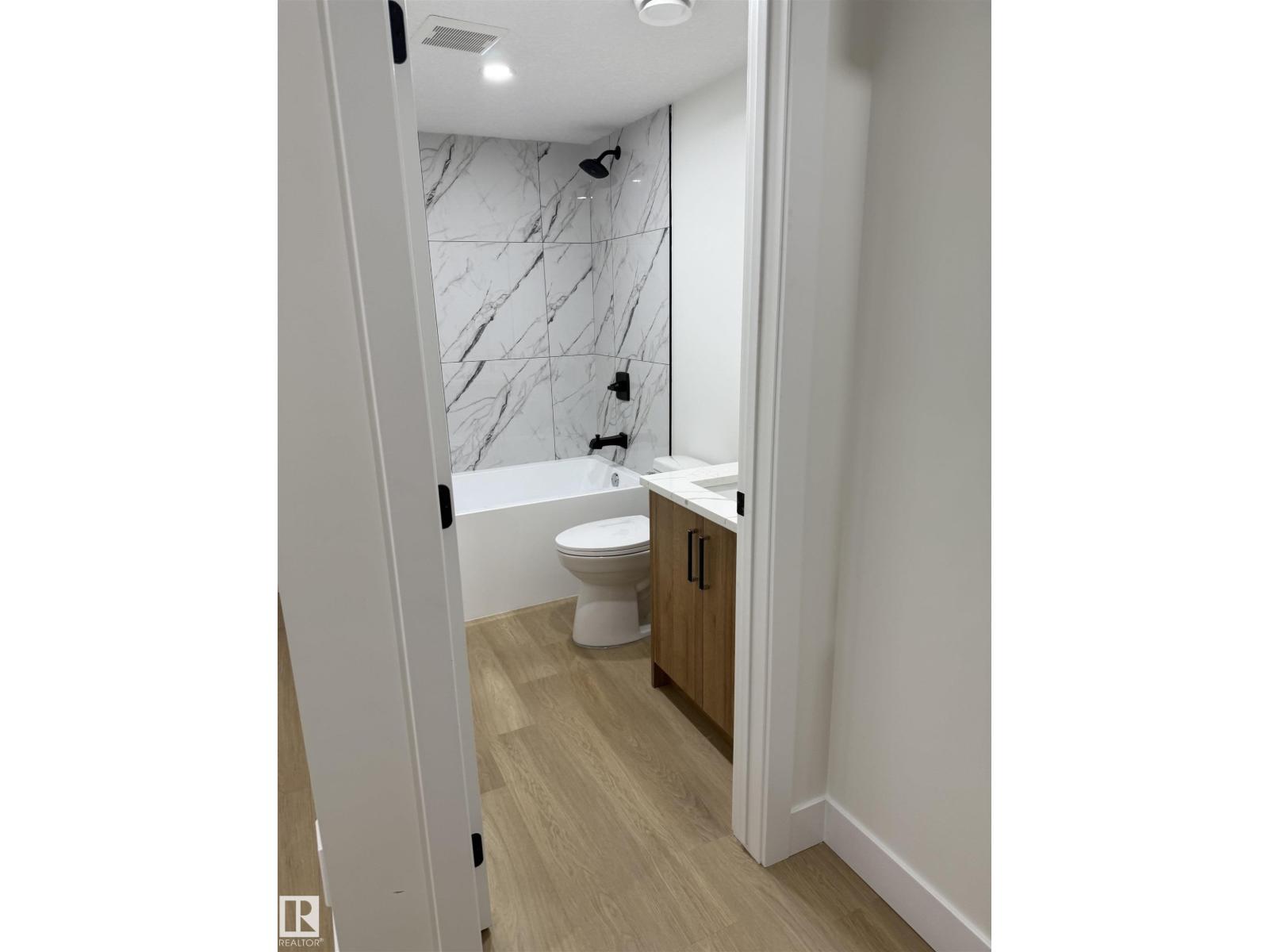 11927 123 ST NW, Edmonton