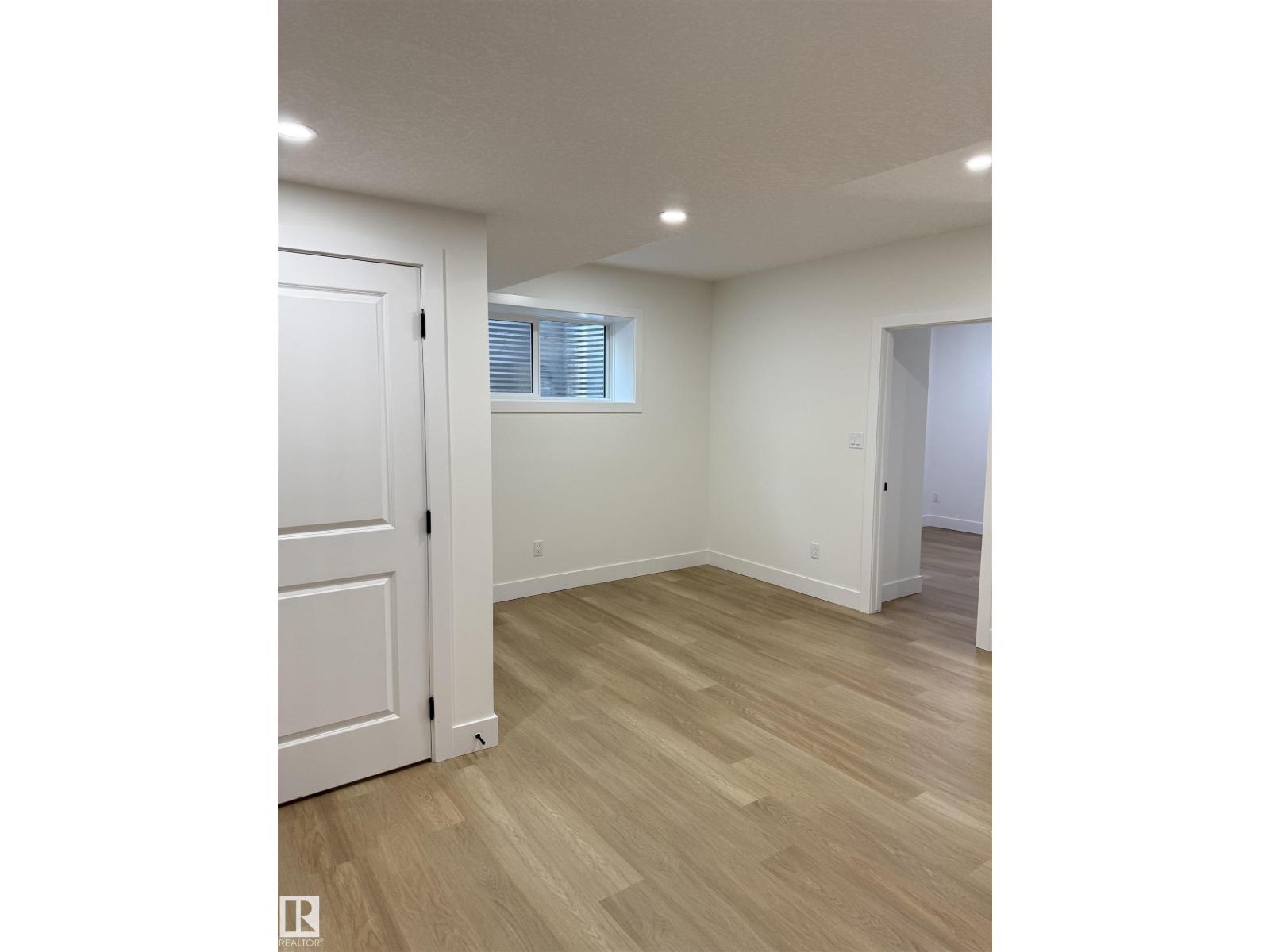 11927 123 ST NW, Edmonton