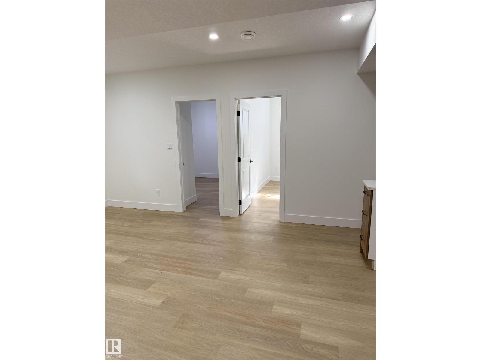 11927 123 ST NW, Edmonton