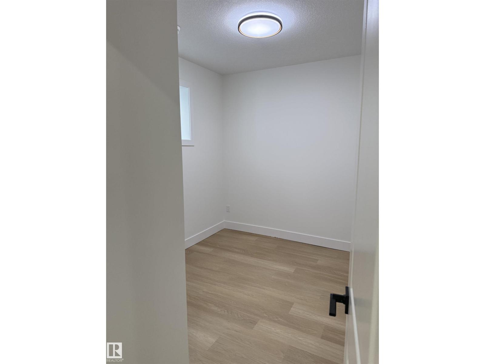 11927 123 ST NW, Edmonton