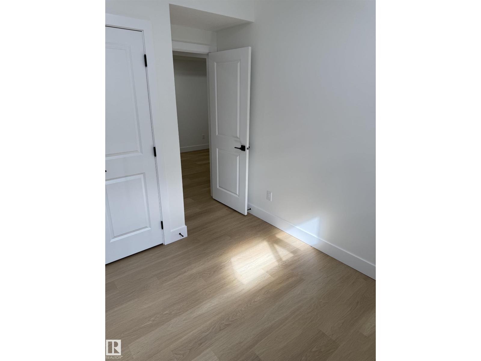 11927 123 ST NW, Edmonton