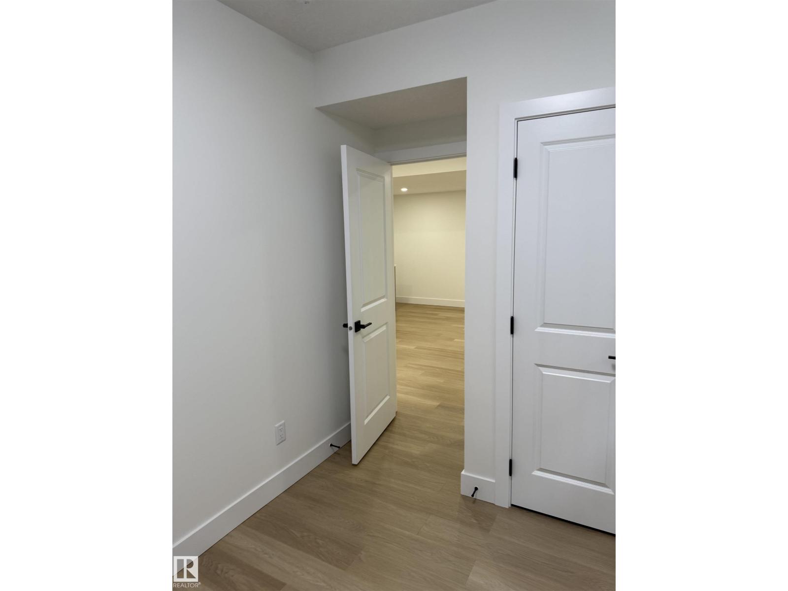 11927 123 ST NW, Edmonton