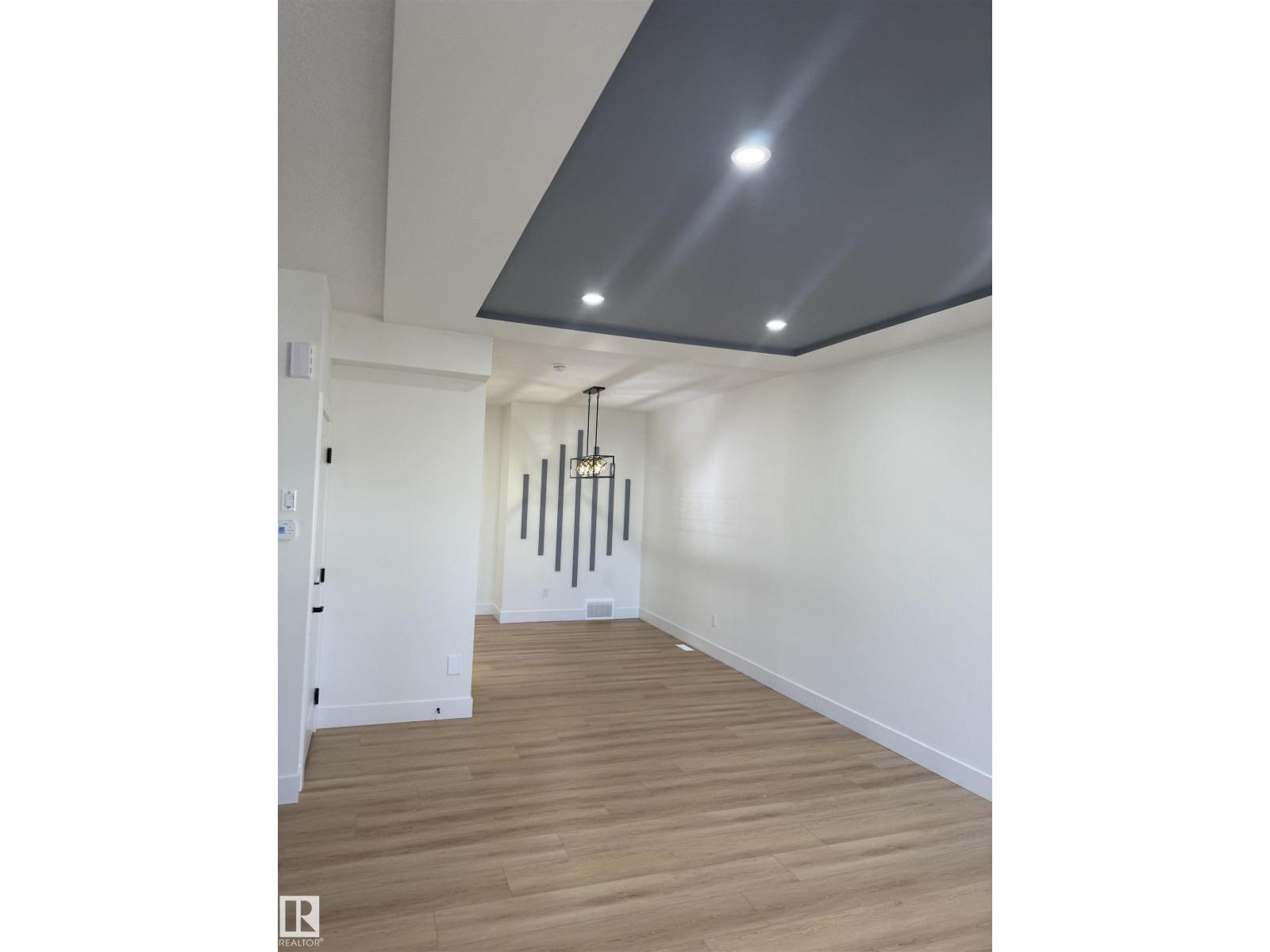 11927 123 ST NW, Edmonton