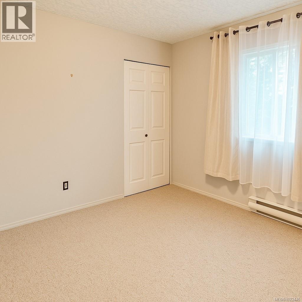 207 2568 Dingwall St, Duncan