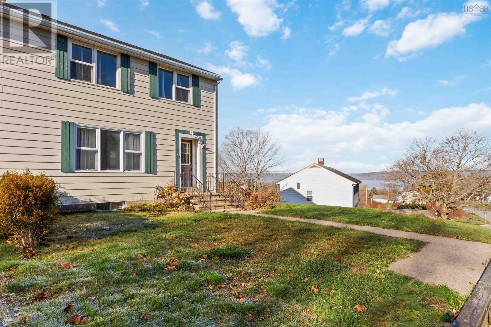 Property photo of 19 Hillside Drive