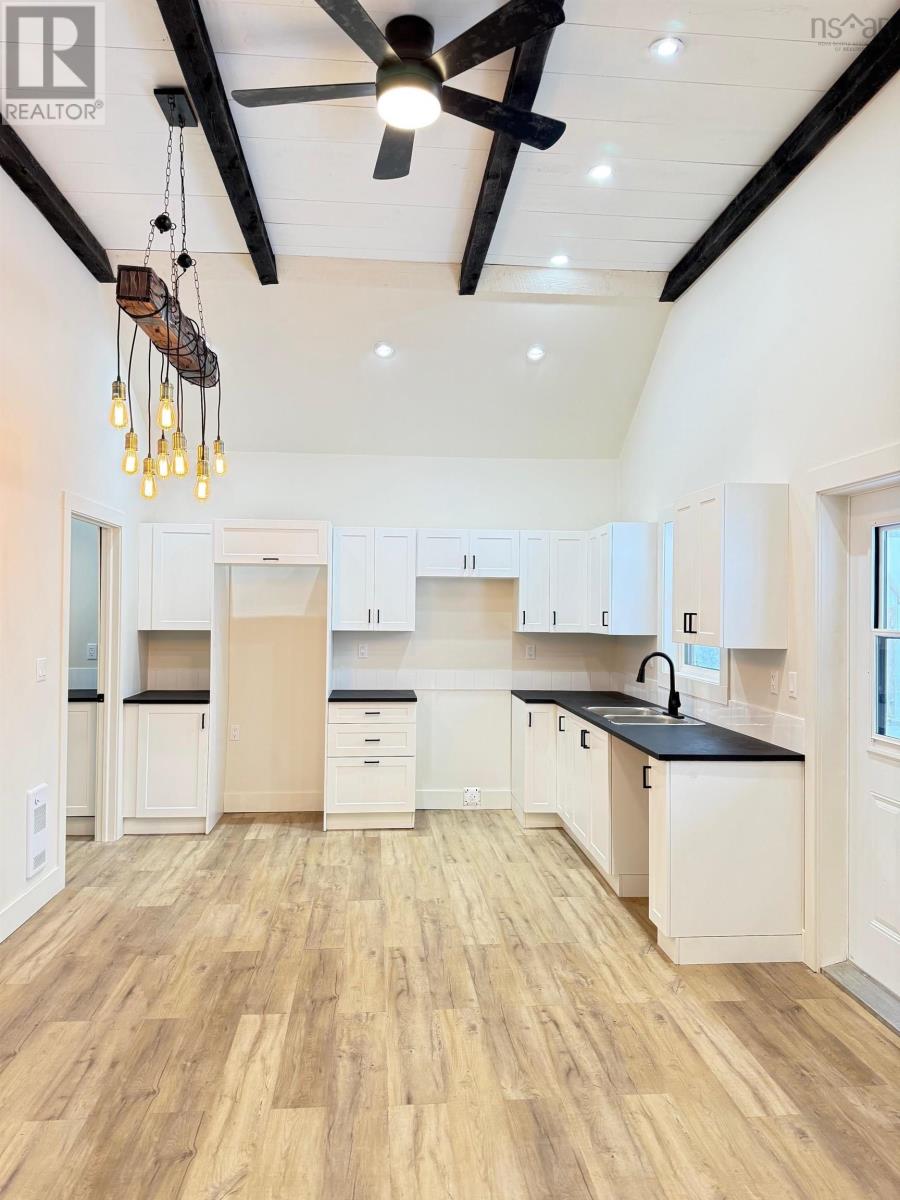 Property 10 of 30 of 114 TIMBERLAND Road