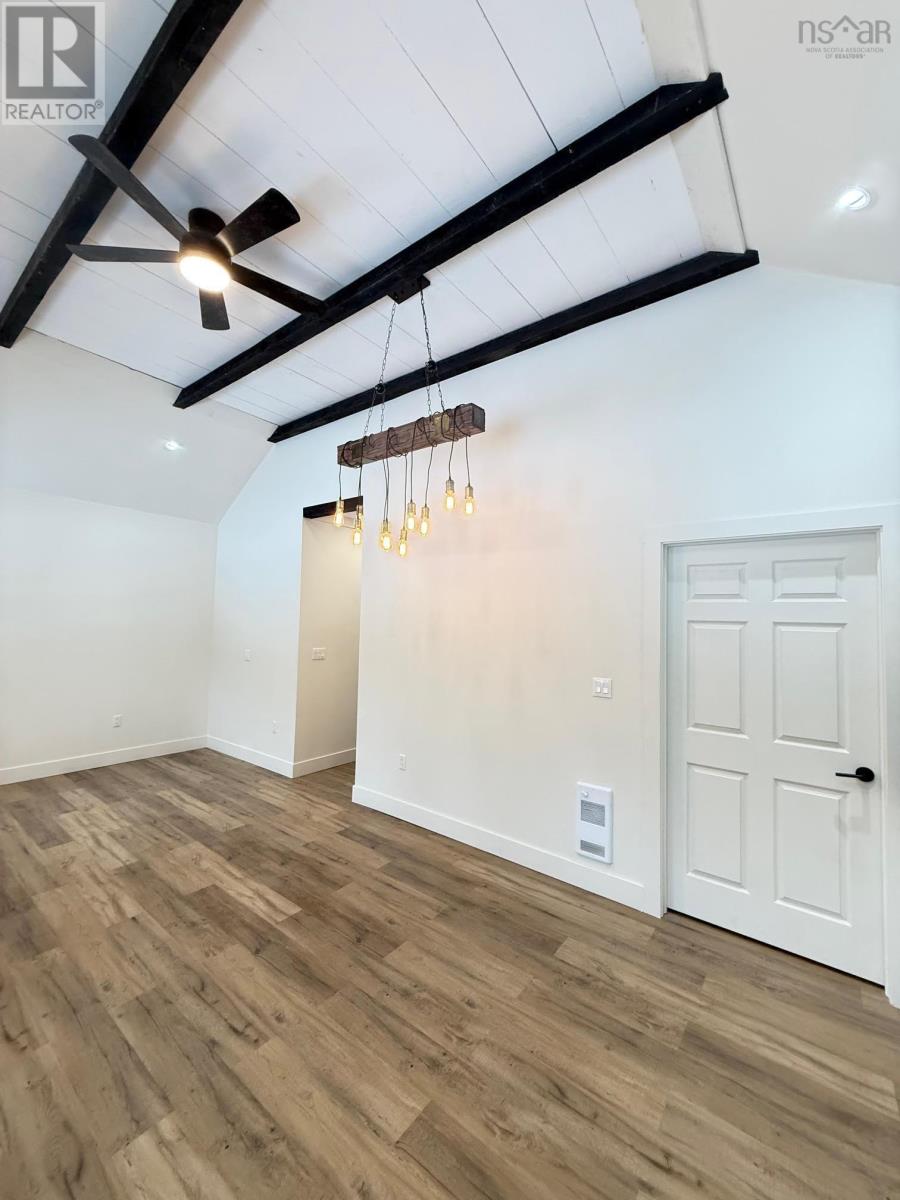 Property 21 of 30 of 114 TIMBERLAND Road