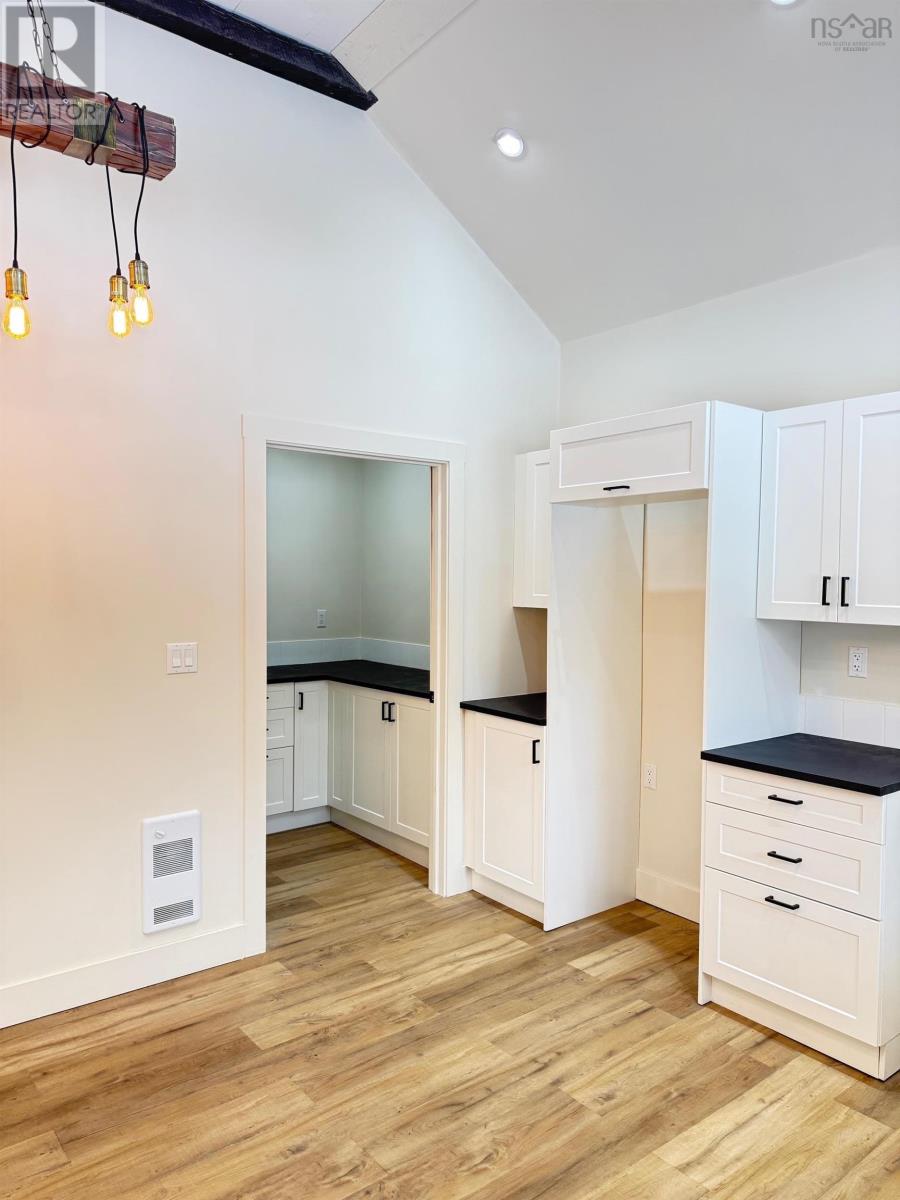 Property 7 of 30 of 114 TIMBERLAND Road