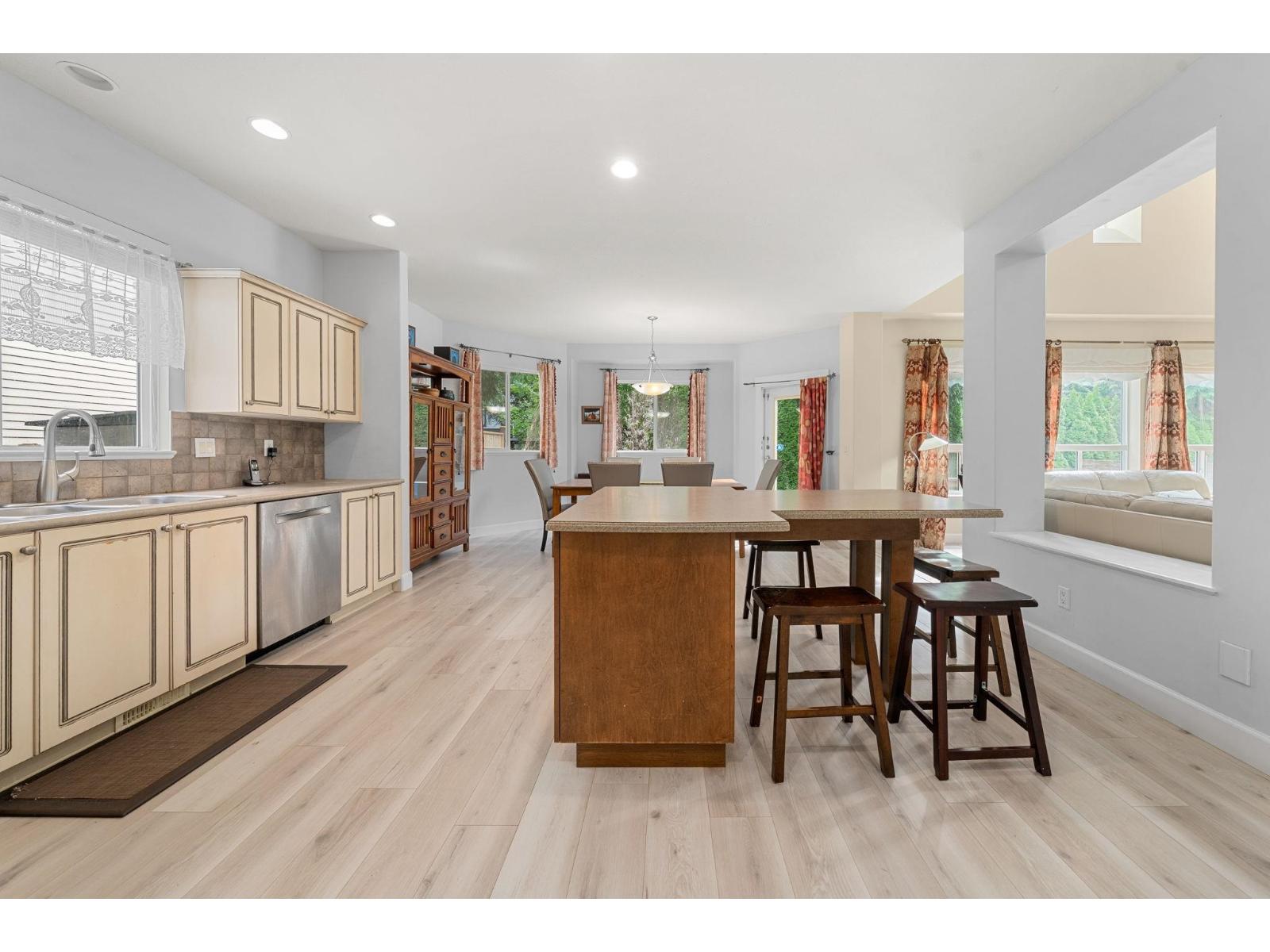 6942 198B STREET, Langley