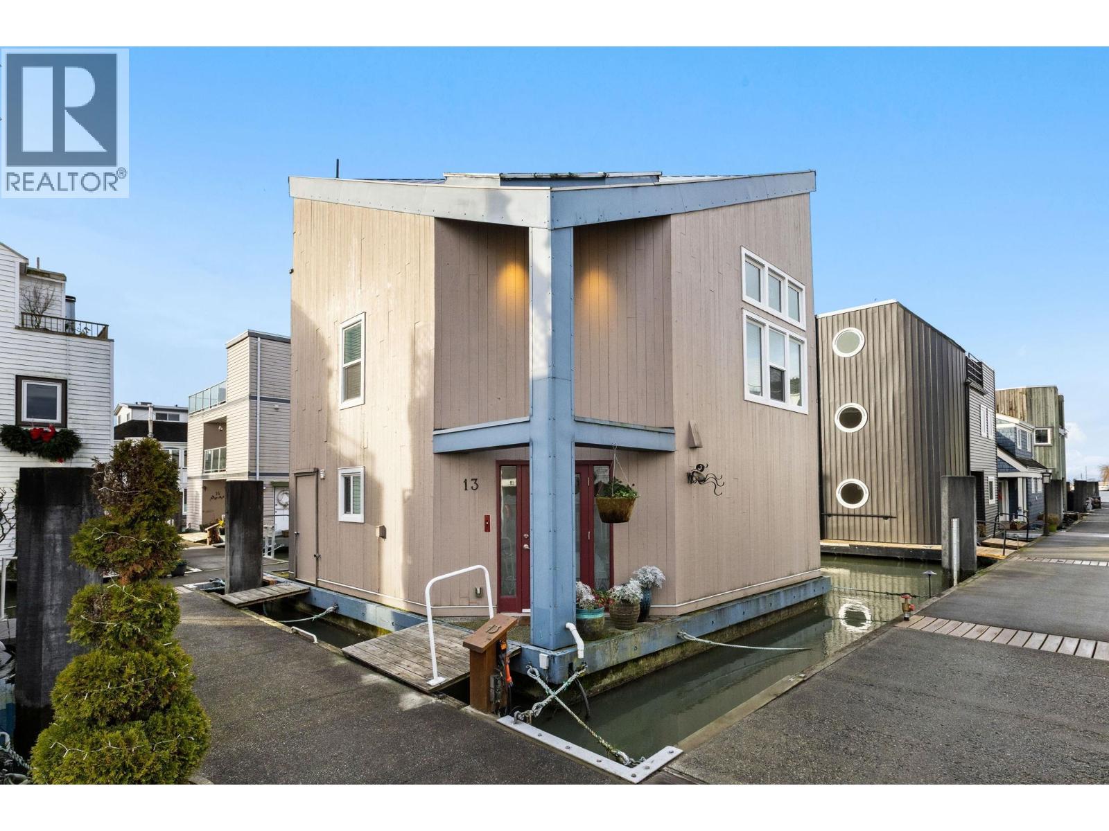 #13-3459 RIVER Road West, Delta