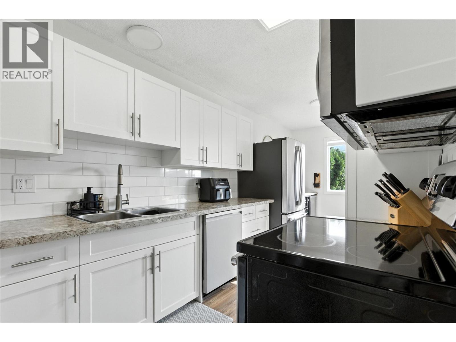 318 LINDEN Avenue, Kamloops