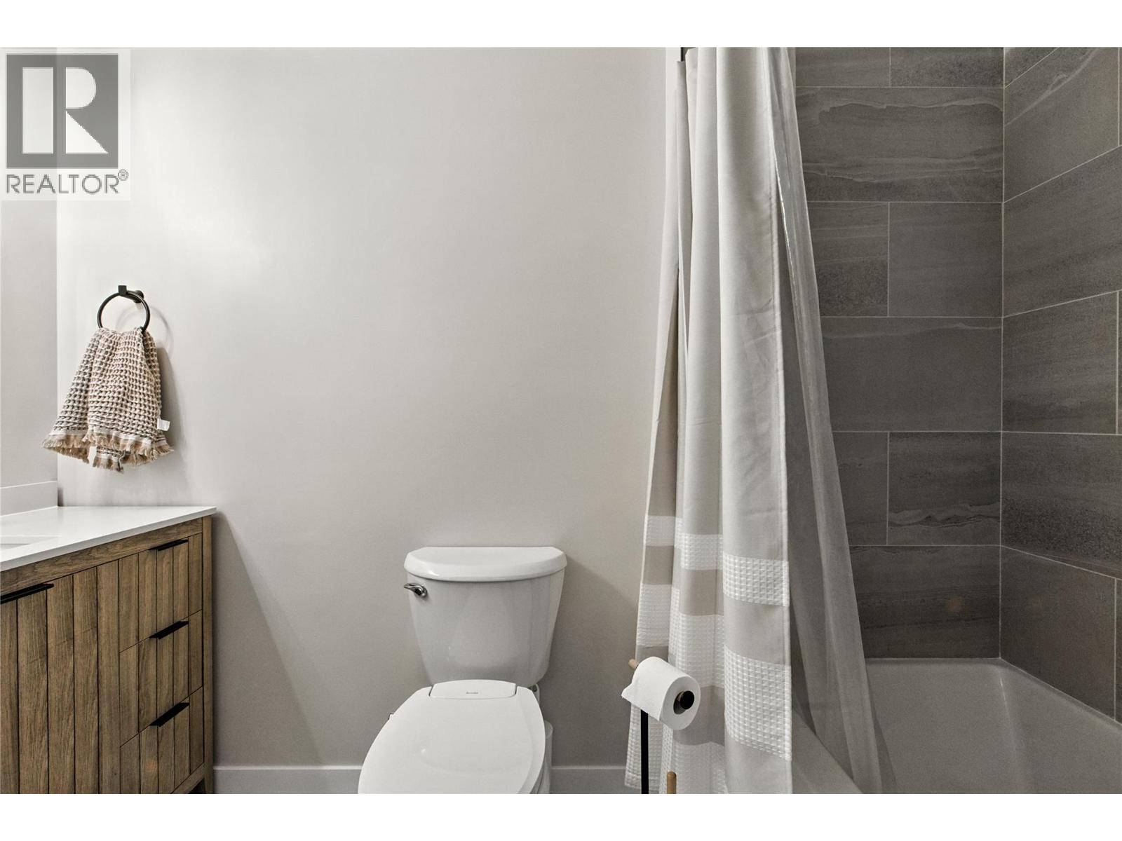 318 LINDEN Avenue, Kamloops