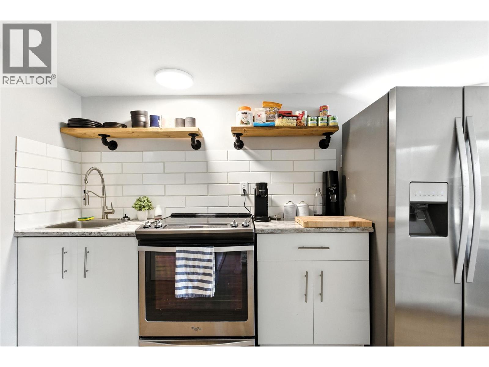 318 LINDEN Avenue, Kamloops