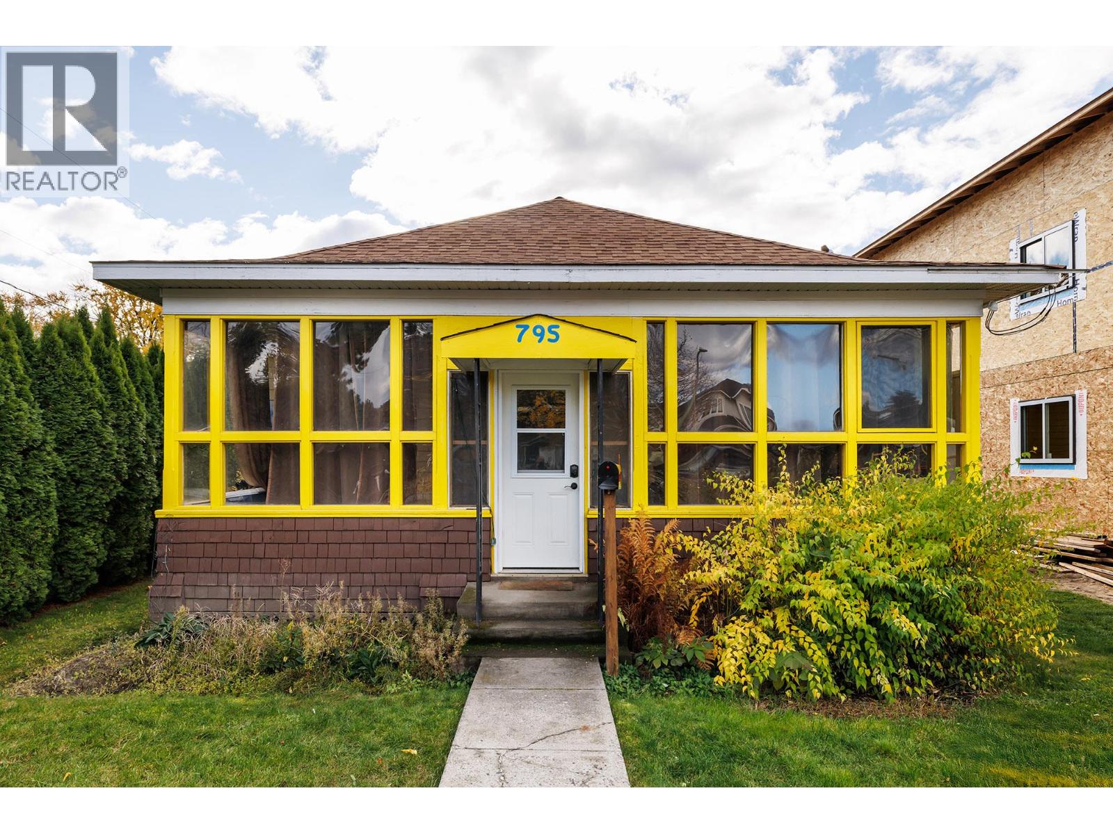  795 Lawson Avenue, Kelowna