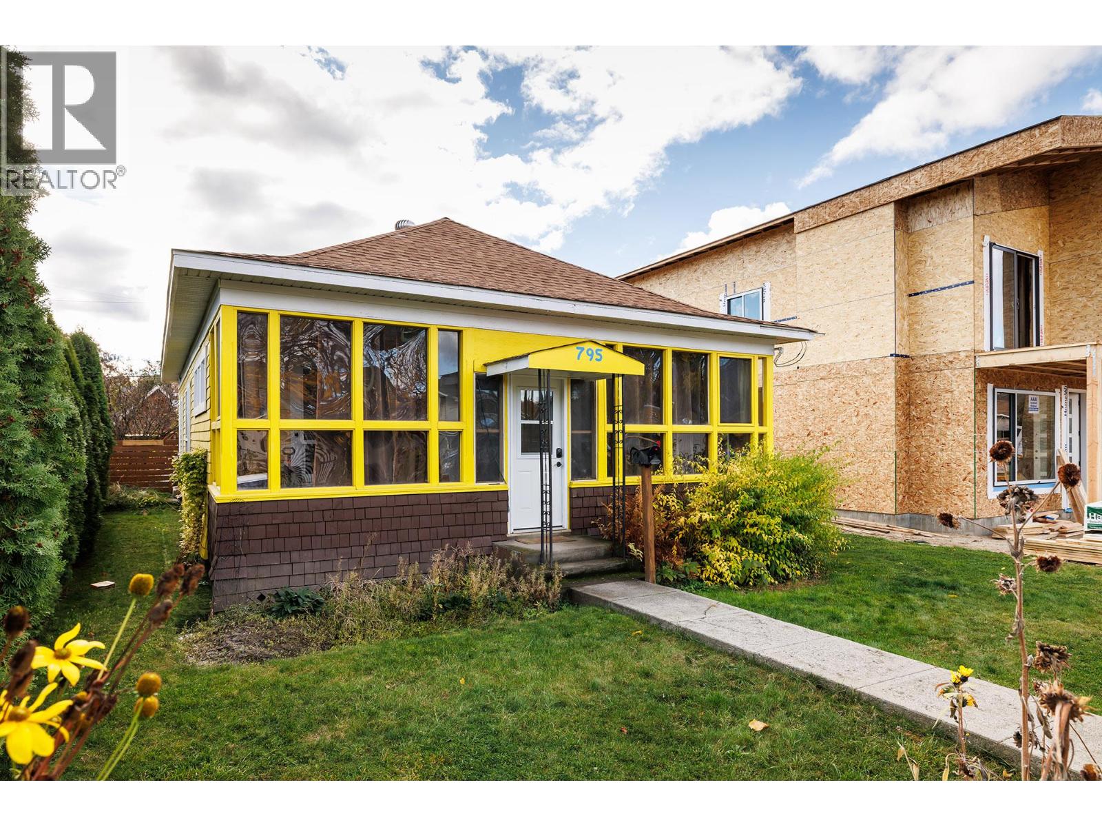  795 Lawson Avenue, Kelowna