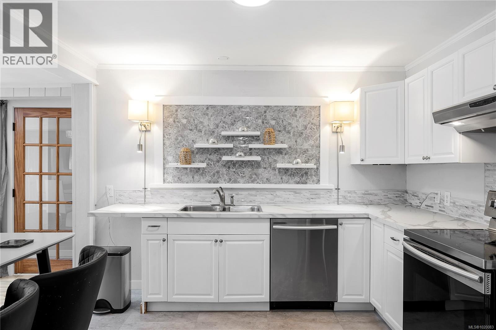 5788 Jaynes Rd, Duncan