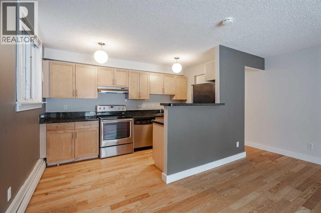 Single Family House for Sale in    Avenue NW Sunnyside Calgary 